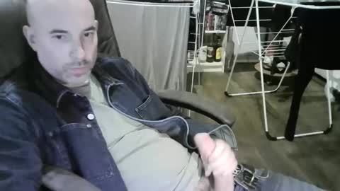 chrisprngr online show from October 10, 4:01 pm