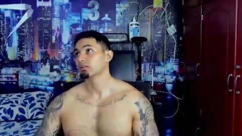 Chriss Stewart online show from June 9, 2:02 am