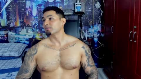 Chriss Stewart online show from April 4, 2:30 am