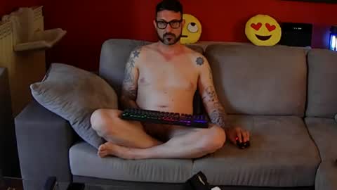christian23hot online show from June 22, 5:24 am