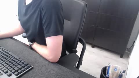 christianblck online show from October 29, 9:12 am