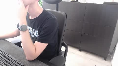 christianblck online show from November 3, 12:30 pm