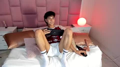 Chris online show from July 1, 8:09 pm