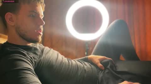 Christopher online show from February 19, 10:56 am