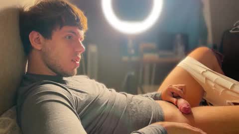 Christopher online show from November 2, 7:56 am