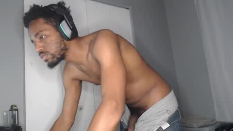 Snapshot of chrisvacherx chatting on December 11, 1:55 pm ChrisVacherx online show from December 11, 1:55 pm