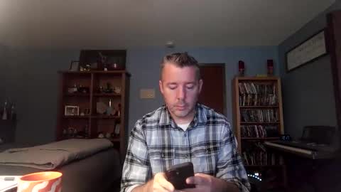 chrisw8121 online show from November 24, 8:10 pm