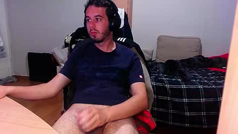 Chromefox123 online show from February 11, 9:31 pm