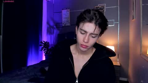 Snapshot of chrristopher77 chatting on October 9, 2:11 pm chrristopher77 online show from October 9, 2:11 pm