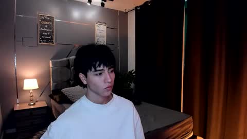 Snapshot of chrristopher77 chatting on September 20, 4:18 pm chrristopher77 online show from September 20, 4:18 pm