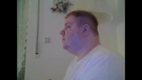 chubby_david online show from February 3, 10:15 pm