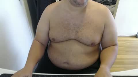 Snapshot of chubbyvix chatting on October 16, 4:26 pm AstorYvr online show from October 16, 4:26 pm