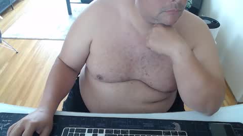 AstorYvr online show from June 10, 11:05 pm