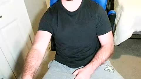 Snapshot of chuck0781 chatting on October 18, 6:57 pm chuck online show from October 18, 6:57 pm