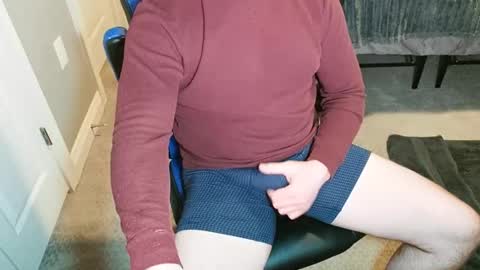 Snapshot of chuck0781 chatting on February 19, 2:33 am chuck online show from February 19, 2:33 am