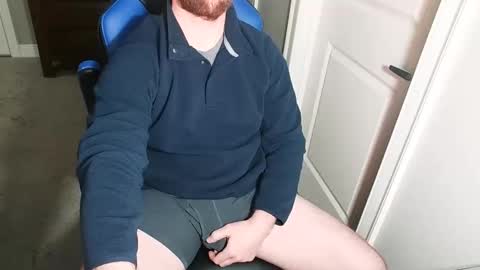 Snapshot of chuck0781 chatting on December 27, 7:03 pm chuck online show from December 27, 7:03 pm