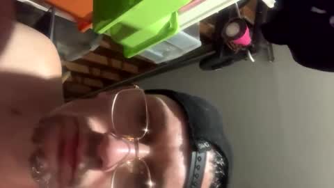 citybooy990 online show from April 1, 5:42 am