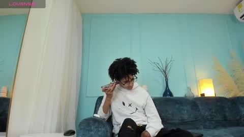 Cj Bocanegra online show from January 18, 12:26 pm