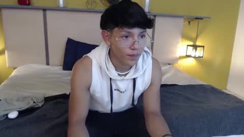 clar online show from February 18, 8:39 pm