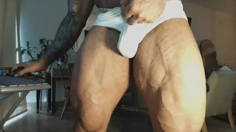 clark_strong online show from May 6, 10:43 pm
