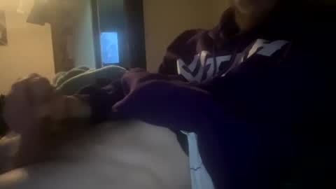 Snapshot of cleatus27 chatting on December 25, 10:59 pm cleatus27 online show from December 25, 10:59 pm