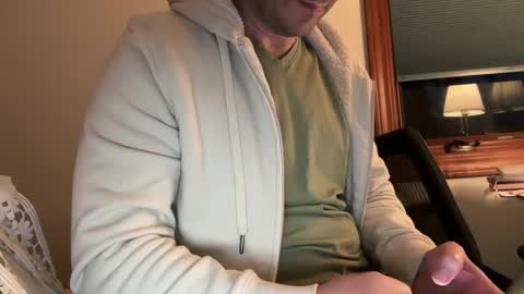 Snapshot of clittypanties chatting on January 13, 1:45 am clittypanties online show from January 13, 1:45 am