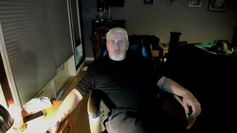 cloudalert62 online show from February 1, 5:06 am