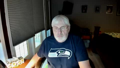 cloudalert62 online show from April 8, 2:23 am