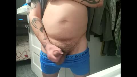 Snapshot of cloudydadnsa chatting on February 23, 10:23 am Dad online show from February 23, 10:23 am