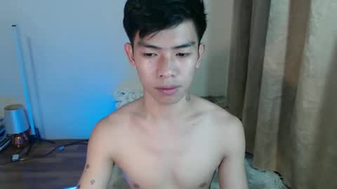 clyde_twinkx online show from February 17, 11:09 am