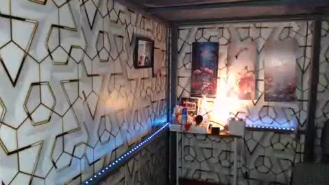 clyde_twinkx online show from October 6, 6:34 pm