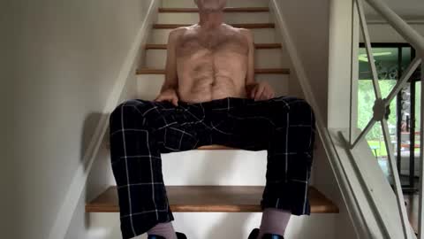 Snapshot of clydeninethousand chatting on September 21, 6:08 pm clydeninethousand online show from September 21, 6:08 pm