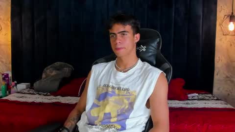 Cody Pipper online show from December 18, 2:10 am