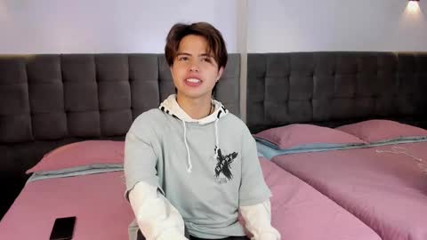 Snapshot of collinstone chatting on January 2, 7:51 pm collinstone online show from January 2, 7:51 pm