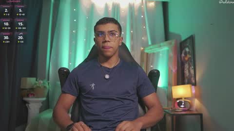 colstorw_ online show from March 26, 10:41 am