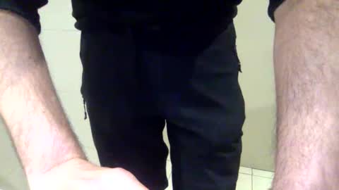 come1983 online show from March 30, 10:27 am