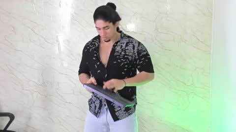 Connor online show from March 28, 8:31 pm