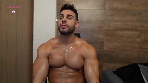 connor_h1 online show from April 1, 4:47 am