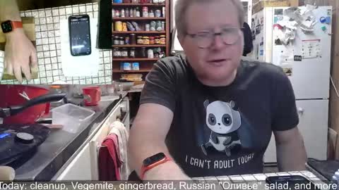 Snapshot of cookieliquor chatting on December 27, 10:12 am Cookie - I do cooking streams occasionally. Next stream  online show from December 27, 10:12 am