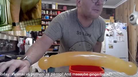 Snapshot of cookieliquor chatting on February 3, 3:38 pm Cookie - I do cooking streams occasionally. Next stream  online show from February 3, 3:38 pm
