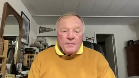 Snapshot of cookoosnest chatting on January 28, 7:11 am cookoosnest online show from January 28, 7:11 am