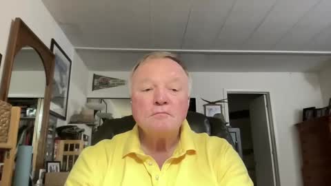 Snapshot of cookoosnest chatting on February 4, 7:18 am cookoosnest online show from February 4, 7:18 am