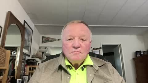 Snapshot of cookoosnest chatting on January 15, 12:30 am cookoosnest online show from January 15, 12:30 am