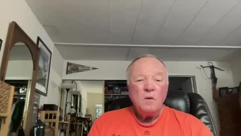 Snapshot of cookoosnest chatting on September 14, 2:08 pm cookoosnest online show from September 14, 2:08 pm