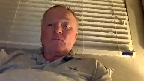 Snapshot of cookoosnest chatting on February 23, 5:06 am cookoosnest online show from February 23, 5:06 am