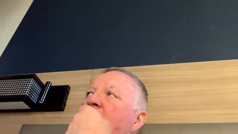 Snapshot of cookoosnest chatting on February 7, 4:35 pm cookoosnest online show from February 7, 4:35 pm