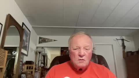 Snapshot of cookoosnest chatting on October 7, 3:43 am cookoosnest online show from October 7, 3:43 am