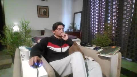 Cool2Buddies online show from March 25, 8:51 am