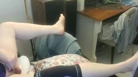 Snapshot of coolbreezee007 chatting on October 8, 7:02 am Chuck online show from October 8, 7:02 am