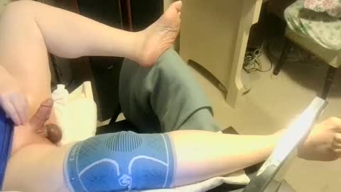 Snapshot of coolbreezee007 chatting on February 27, 12:34 pm Chuck online show from February 27, 12:34 pm